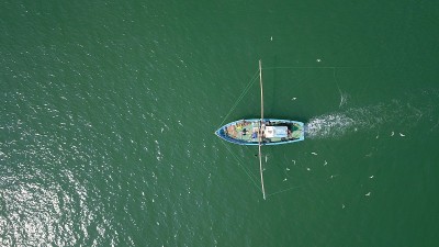 海上的渔船
