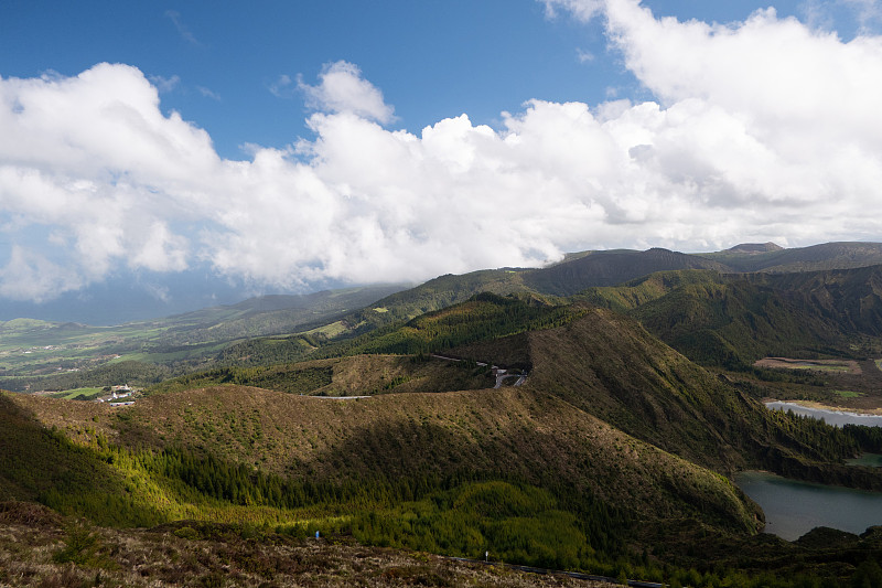 山中湖的美景。戏剧性和如画的场景。蓬塔德尔加达。圣米盖尔。亚速尔群岛岛