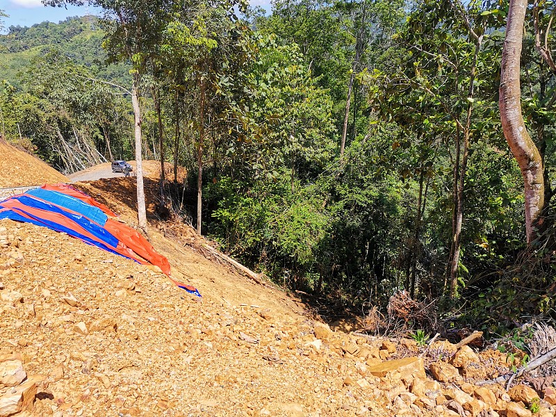 哥打基纳巴卢的Penampang正在进行土地建设和住房建设。马来西亚沙巴,。婆罗洲。