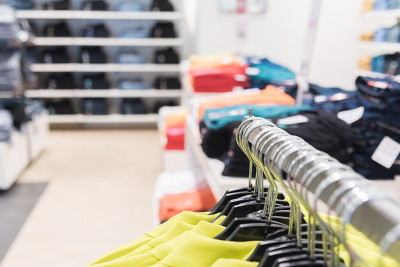 服装店的购物日