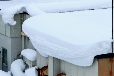 屋顶上的雪