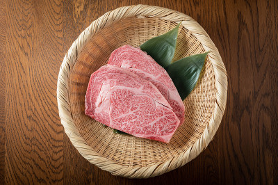 日本大理石肥和牛牛