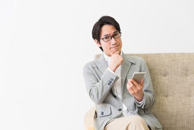 亚洲中年男子