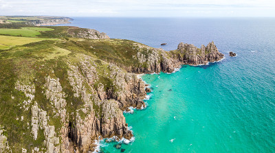 康沃尔海岸鸟瞰图，英国