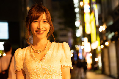 在夜总会从事夜间工作的妇女