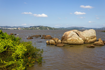 白石岛和怪坝湖