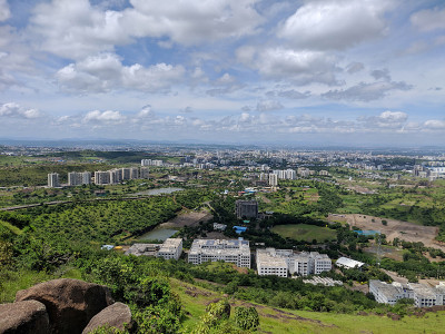 鸟瞰图浦那城市景观，马哈拉施特拉邦，印度