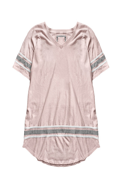 大号的衣服孤立