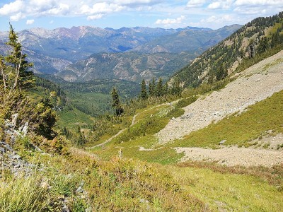 在廷帕诺戈斯山瓦萨奇山的观点