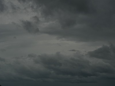 热带天空上积雨云的形成