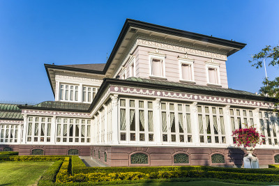 邦帕宫的主要住宅建筑