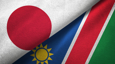 纳米比亚和日本两旗织物结合在一起，织物质地