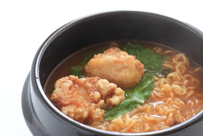 韩国食物，炸鸡和拉面