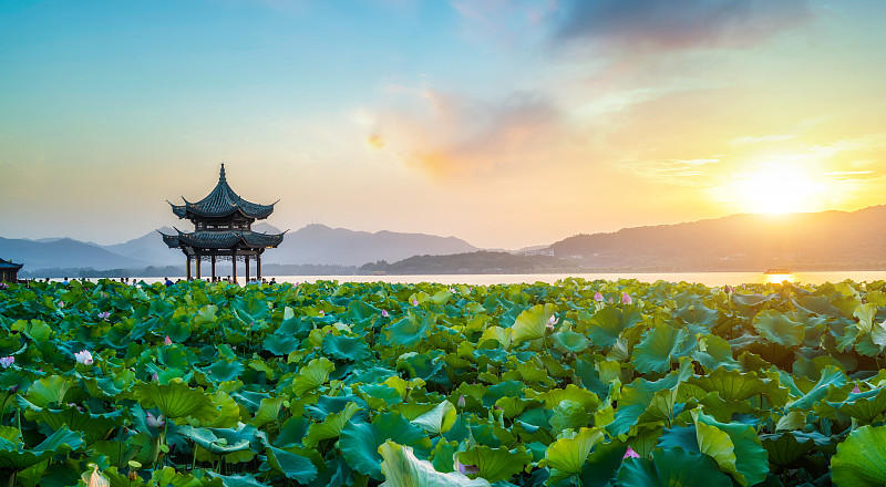 杭州西湖风景优美