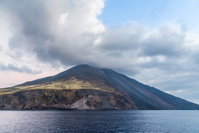 斯特龙博利火山群岛埃奥利，意大利西西里岛