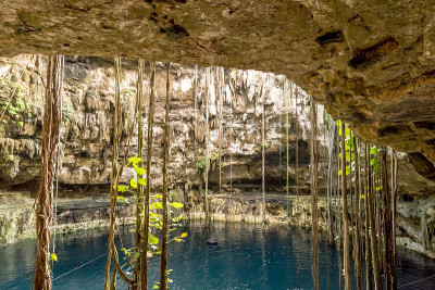 圣洛伦佐·奥克斯曼爵士。Valladolid Cenotes。尤卡坦半岛。墨西哥