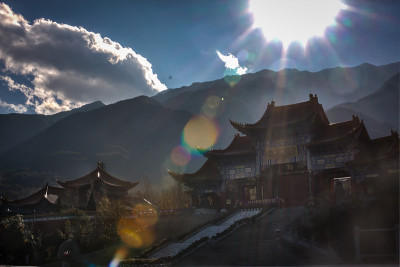三塔寺大门