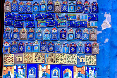 Chefchaouen，一座有着蓝色房屋的城市。一个有着狭窄、美丽、蓝色街道的城市。