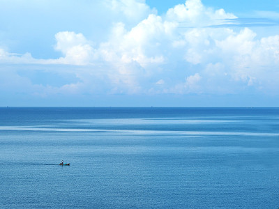 大海和蓝天