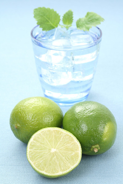 矿泉水