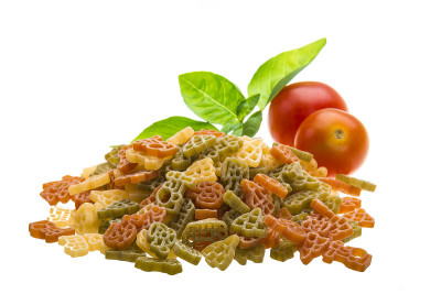 各种颜色的通心粉