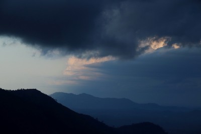 西非多哥Kpalimé的雷雨热带雨林。