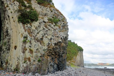 如沙洲状节理、奇岩、峭壁、海岸、