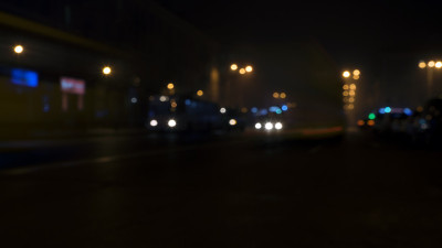 夜晚城市的明亮灯光