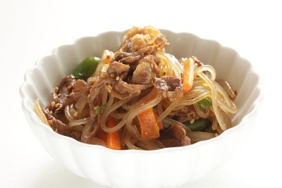 韩国家常菜，面条，蔬菜炒牛肉