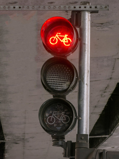 自行车路线红灯标志