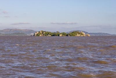 白石岛和怪坝湖