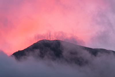 粉色日落，皮钦查火山，厄瓜多尔基多