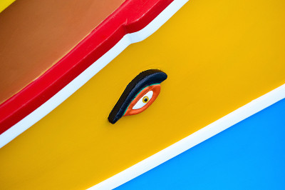 Luzzu detail