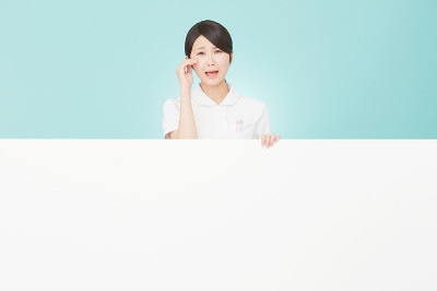 哭泣的亚洲女人