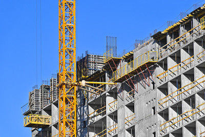 起重机及高层建筑工地