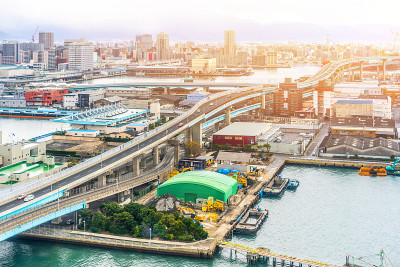 日本福冈市博多港城市天际线