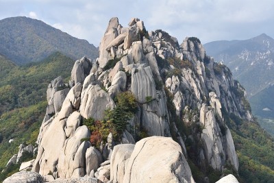 雪山国家公园的乌尔山巴维岩峰