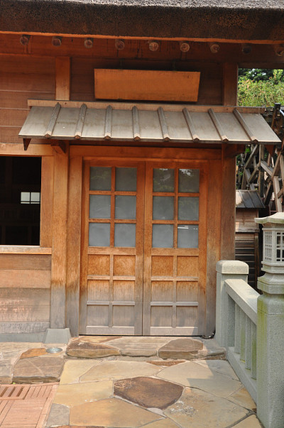 木屋入口