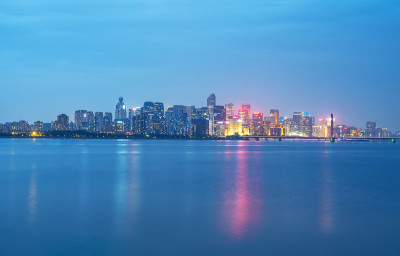 夜晚，杭州金融区天际线，中国浙江省