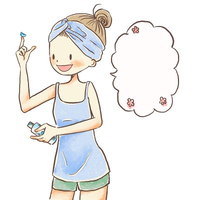 年轻女子穿着背心，摘掉了她的眼镜