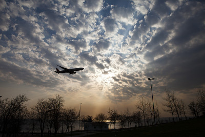 飞机和天空