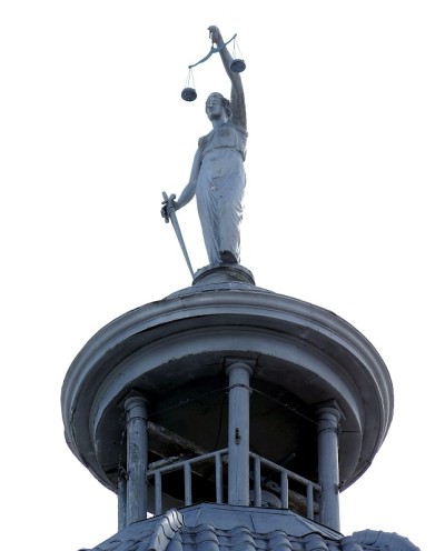 克莱郡法院女士法官