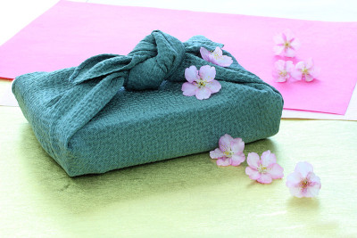 furoshiki-dutumi和sakura