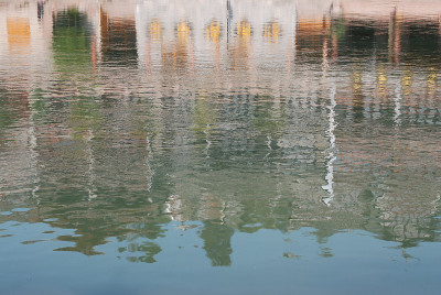 水中倒影