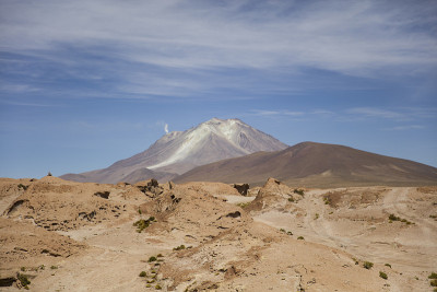 玻利维亚利坎卡武尔火山