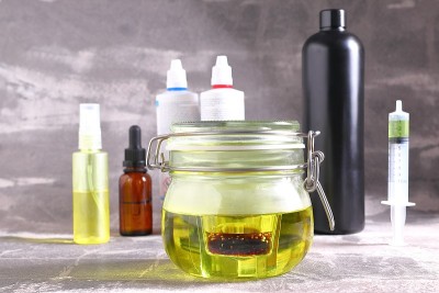 MMS与盐酸和亚氯酸钠在一个玻璃容器内与工具应用它