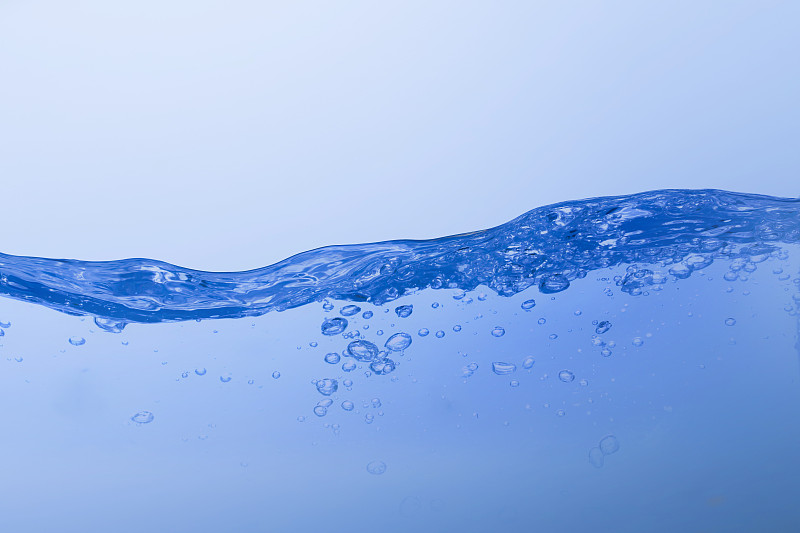水