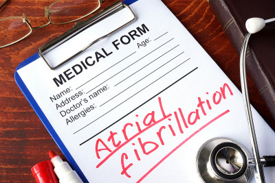 有房颤(AFib)字样的医疗表格。