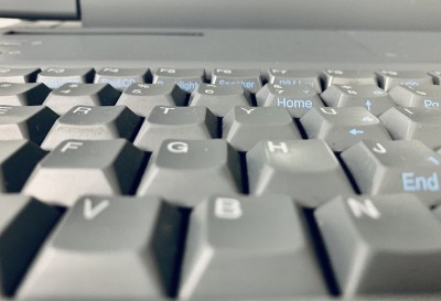 电脑键盘集中在HOME键上