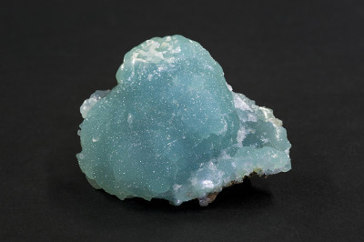 博物馆矿物系列:来自墨西哥Magdalena的Botryoidal Smithsonite，直径5.